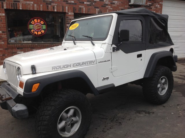 2002 Jeep Wrangler 2dr SE, available for sale in New Britain, Connecticut | Central Auto Sales & Service. New Britain, Connecticut
