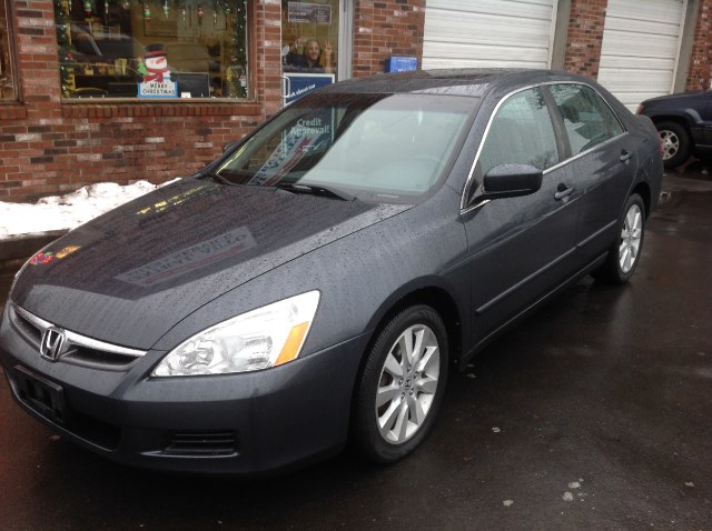 2007 Honda Accord Sdn 4dr V6 AT LX ULEV, available for sale in New Britain, Connecticut | Central Auto Sales & Service. New Britain, Connecticut