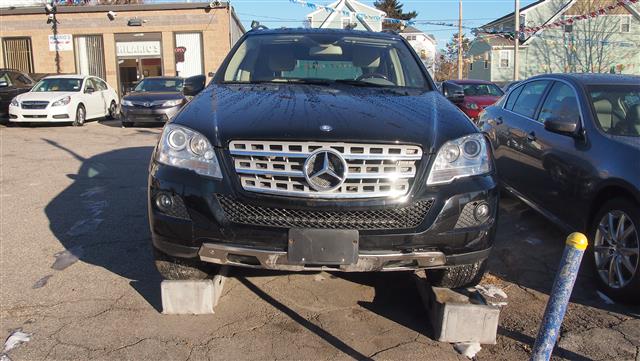 2011 Mercedes-Benz M-Class 4MATIC 4dr ML350, available for sale in Worcester, Massachusetts | Hilario's Auto Sales Inc.. Worcester, Massachusetts