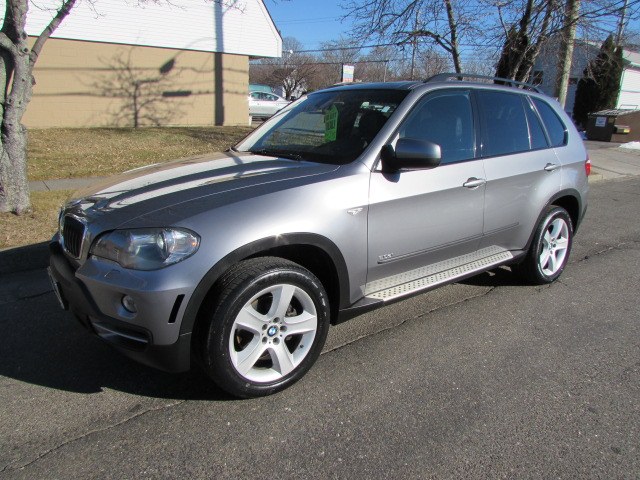 2008 BMW X5 AWD 4dr 3.0si, available for sale in Milford, Connecticut | Chip's Auto Sales Inc. Milford, Connecticut