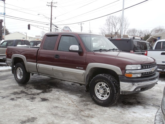 2000 Chevrolet Silverado 2500 HD 4dr Ext Cab 143.5" WB C6P 4, available for sale in Worcester, Massachusetts | Rally Motor Sports. Worcester, Massachusetts