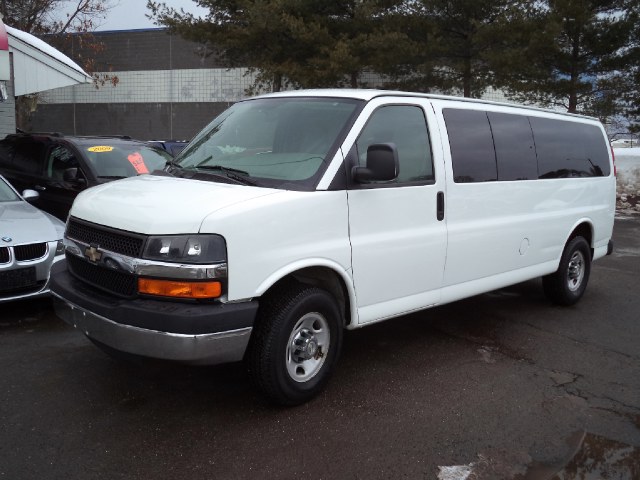 2008 Chevrolet Express Passenger RWD 3500 155", available for sale in Berlin, Connecticut | International Motorcars llc. Berlin, Connecticut