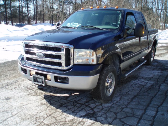 2005 Ford Super Duty F-250 Crew Cab 156" XLT 4WD, available for sale in Manchester, Connecticut | Vernon Auto Sale & Service. Manchester, Connecticut