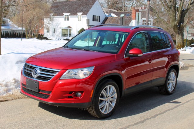 2010 Volkswagen Tiguan AWD 4dr SEL, available for sale in Great Neck, New York | Great Neck Car Buyers & Sellers. Great Neck, New York