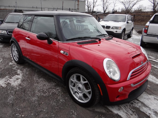 2003 MINI Cooper Hardtop 2dr Cpe S, available for sale in West Babylon, New York | SGM Auto Sales. West Babylon, New York