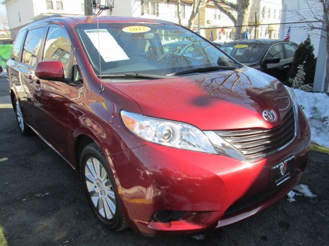 2012 Toyota Sienna 5dr 8-Pass Van V6 LE AWD (Natl, available for sale in Middle Village, New York | Road Masters II INC. Middle Village, New York