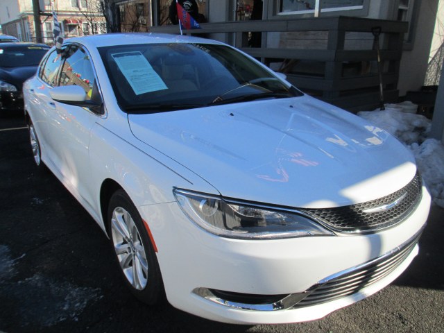 2015 Chrysler 200 4dr Sdn Limited FWD, available for sale in Middle Village, New York | Road Masters II INC. Middle Village, New York