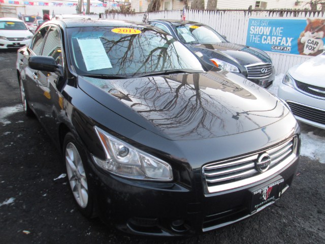2013 Nissan Maxima 4dr Sdn 3.5 S, available for sale in Middle Village, New York | Road Masters II INC. Middle Village, New York