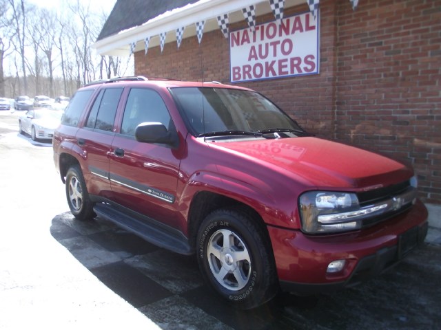 2002 Chevrolet TrailBlazer 4dr 4WD LTZ, available for sale in Waterbury, Connecticut | National Auto Brokers, Inc.. Waterbury, Connecticut