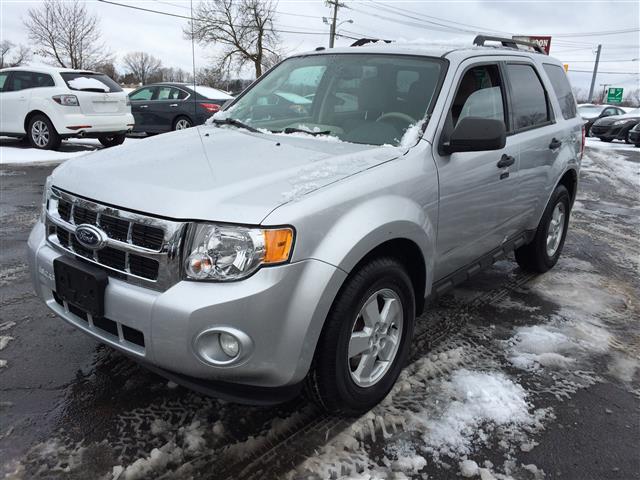 2010 Ford Escape FWD 4dr XLT, available for sale in Agawam, Massachusetts | Malkoon Motors. Agawam, Massachusetts