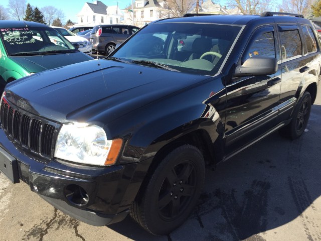 2005 Jeep Grand Cherokee 4dr Laredo 4WD, available for sale in New Britain, Connecticut | Central Auto Sales & Service. New Britain, Connecticut
