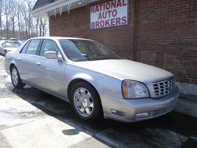 2004 Cadillac DeVille 4dr Sdn DTS, available for sale in Waterbury, Connecticut | National Auto Brokers, Inc.. Waterbury, Connecticut