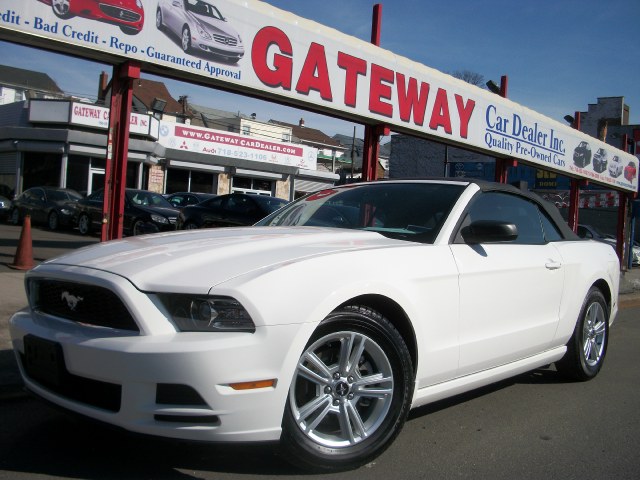 2013 Ford Mustang 2dr Conv V6, available for sale in Jamaica, New York | Gateway Car Dealer Inc. Jamaica, New York