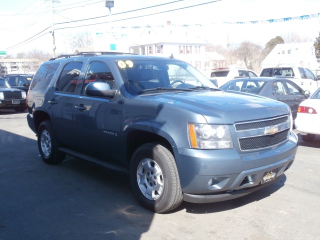 2009 Chevrolet Tahoe 4WD 4dr 1500 LT w/2LT, available for sale in Worcester, Massachusetts | Rally Motor Sports. Worcester, Massachusetts