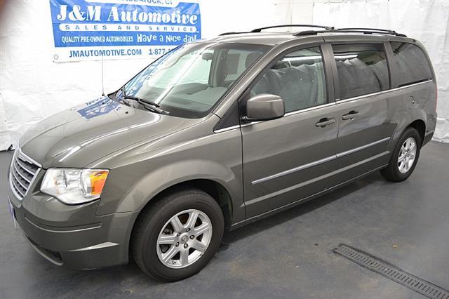 2010 Chrysler Town & Country 4d Wagon Touring, available for sale in Naugatuck, Connecticut | J&M Automotive Sls&Svc LLC. Naugatuck, Connecticut