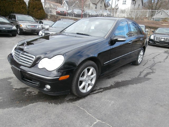 2007 Mercedes-Benz C-Class 4dr Sdn 3.0L Luxury 4MATIC, available for sale in Waterbury, Connecticut | Jim Juliani Motors. Waterbury, Connecticut
