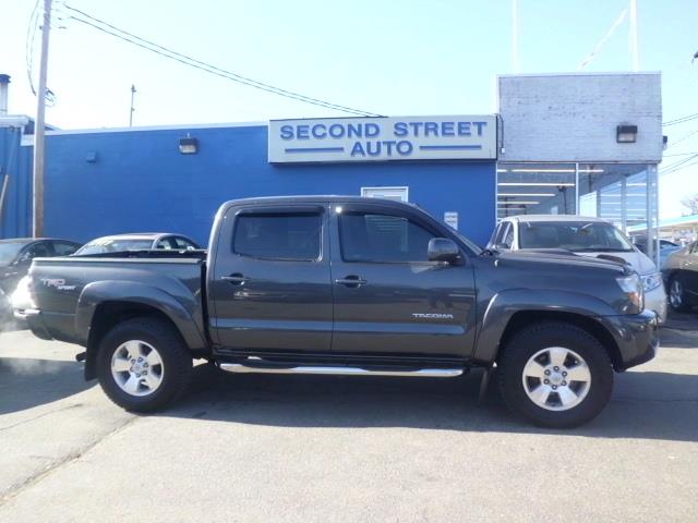 2010 Toyota Tacoma TRD OFF-ROAD DOUBLE CAB 4X4 V6, available for sale in Manchester, New Hampshire | Second Street Auto Sales Inc. Manchester, New Hampshire