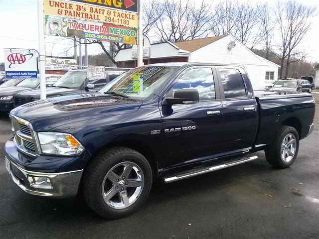 2012 DODGE RAM 1500 4WD Quad Cab 140.5" Big Horn, available for sale in Wallingford, Connecticut | Vertucci Automotive Inc. Wallingford, Connecticut
