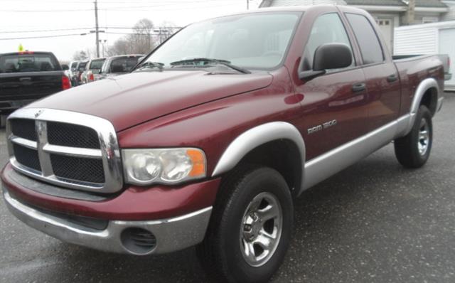 2003 Dodge Ram 1500 4dr Quad Cab 140.5" WB 4WD SLT, available for sale in Patchogue, New York | Romaxx Truxx. Patchogue, New York