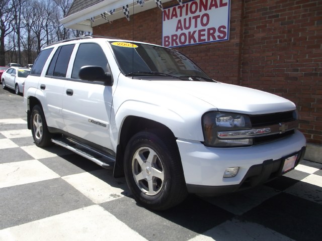 2003 Chevrolet TrailBlazer 4dr 4WD LT, available for sale in Waterbury, Connecticut | National Auto Brokers, Inc.. Waterbury, Connecticut