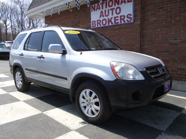 2005 Honda CR-V 4WD EX MT, available for sale in Waterbury, Connecticut | National Auto Brokers, Inc.. Waterbury, Connecticut