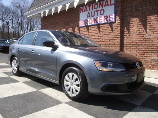 2011 Volkswagen Jetta Sedan 4dr Manual S, available for sale in Waterbury, Connecticut | National Auto Brokers, Inc.. Waterbury, Connecticut