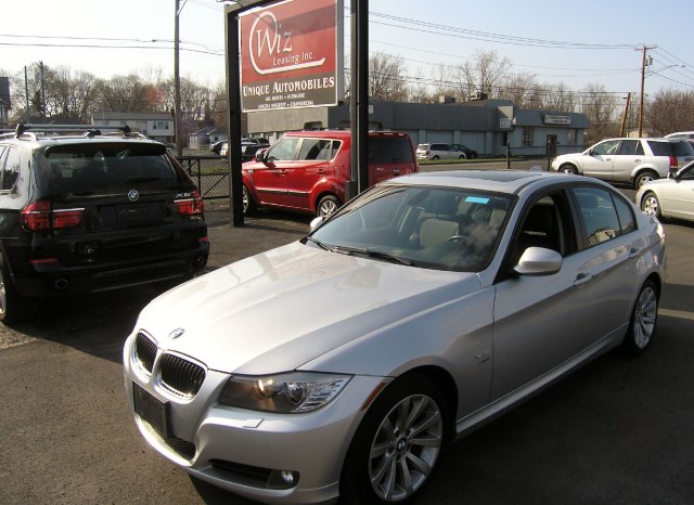 2011 BMW 3 Series 4dr Sdn 328i xDrive AWD SULEV, available for sale in Stratford, Connecticut | Wiz Leasing Inc. Stratford, Connecticut