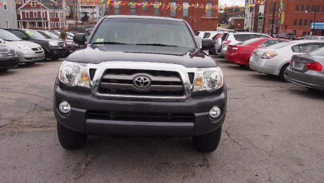 2010 Toyota Tacoma 4WD Double V6 AT, available for sale in Worcester, Massachusetts | Hilario's Auto Sales Inc.. Worcester, Massachusetts
