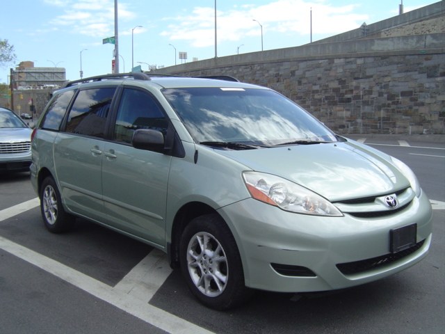 2006 Toyota Sienna 5dr LE AWD, available for sale in Brooklyn, New York | NY Auto Auction. Brooklyn, New York