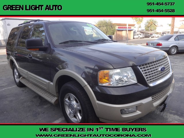 2006 Ford Expedition 4dr Eddie Bauer, available for sale in Corona, California | Green Light Auto. Corona, California