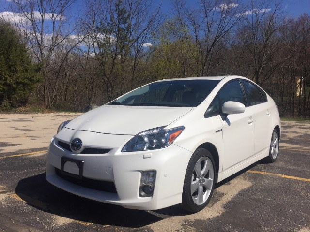 2010 Toyota Prius 5dr HB V (Natl), available for sale in Waterbury, Connecticut | Platinum Auto Care. Waterbury, Connecticut
