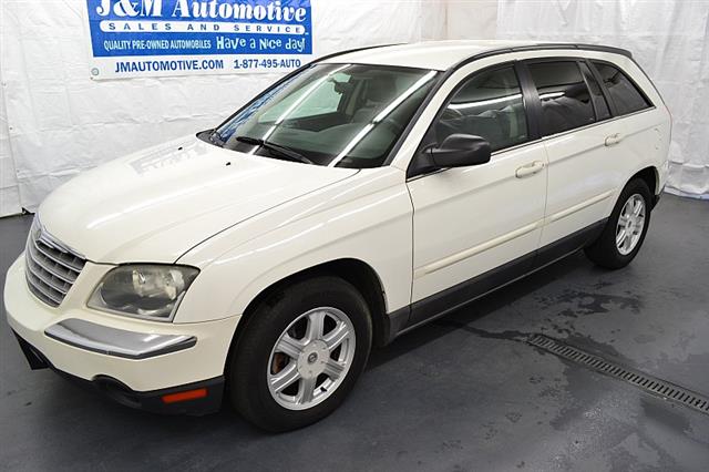 2005 Chrysler Pacifica 5d Wagon Touring AWD, available for sale in Naugatuck, Connecticut | J&M Automotive Sls&Svc LLC. Naugatuck, Connecticut