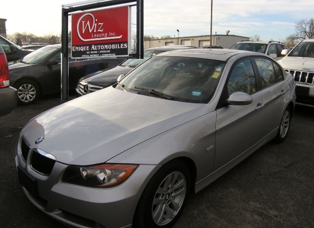 2006 BMW 3 Series 325i 4dr Sdn RWD, available for sale in Stratford, Connecticut | Wiz Leasing Inc. Stratford, Connecticut