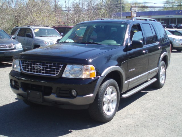 2004 Ford Explorer 4dr 114" WB 4.0L XLT 4WD, available for sale in Manchester, Connecticut | Vernon Auto Sale & Service. Manchester, Connecticut