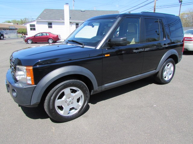2006 Land Rover LR3 4dr V8 Wgn SE, available for sale in Milford, Connecticut | Chip's Auto Sales Inc. Milford, Connecticut