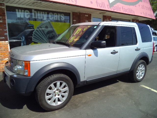 2005 Land Rover LR3 4dr Wgn SE, available for sale in Naugatuck, Connecticut | Riverside Motorcars, LLC. Naugatuck, Connecticut