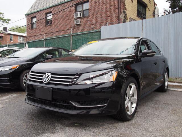2012 Volkswagen Passat SE PZEV, available for sale in Huntington Station, New York | Connection Auto Sales Inc.. Huntington Station, New York