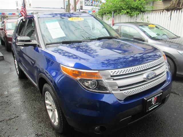 2013 Ford Explorer 4WD 4dr XLT, available for sale in Middle Village, New York | Road Masters II INC. Middle Village, New York