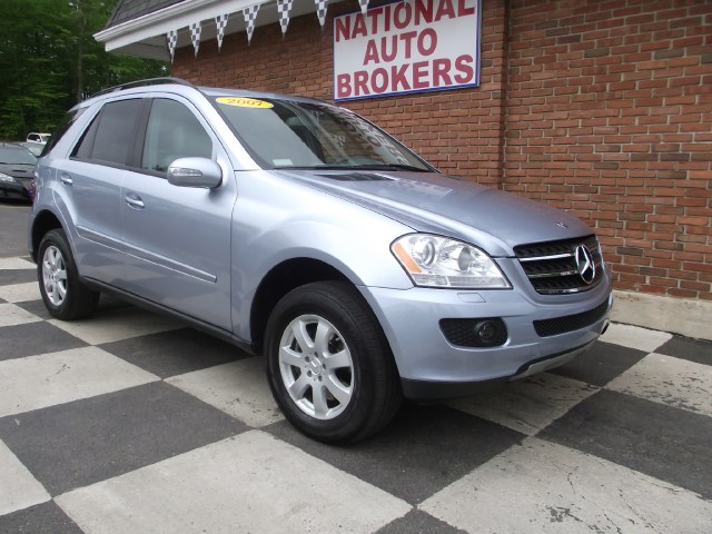 2007 Mercedes Benz M-Class 4MATIC 4dr 3.5L, available for sale in Waterbury, Connecticut | National Auto Brokers, Inc.. Waterbury, Connecticut