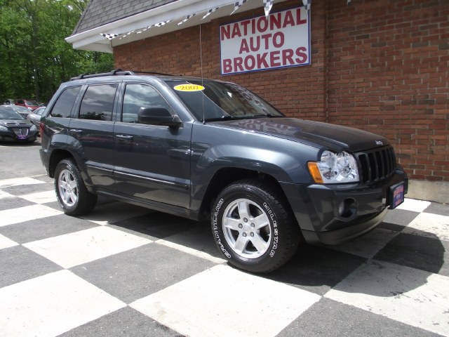 2007 Jeep Grand Cherokee 4WD 4dr Laredo, available for sale in Waterbury, Connecticut | National Auto Brokers, Inc.. Waterbury, Connecticut