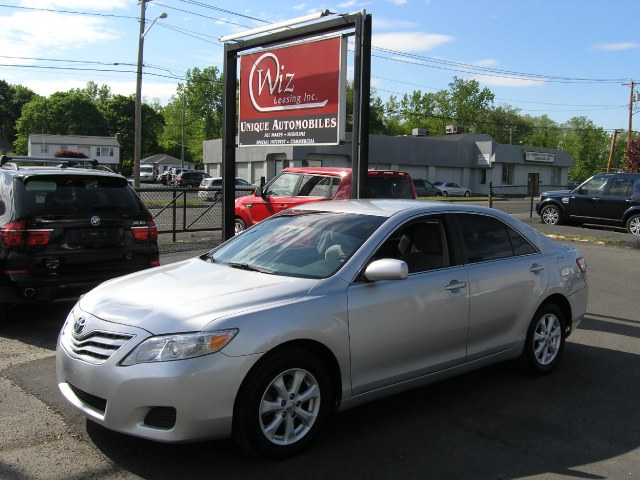 2011 Toyota Camry 4dr Sdn I4 Auto SE (Natl), available for sale in Stratford, Connecticut | Wiz Leasing Inc. Stratford, Connecticut