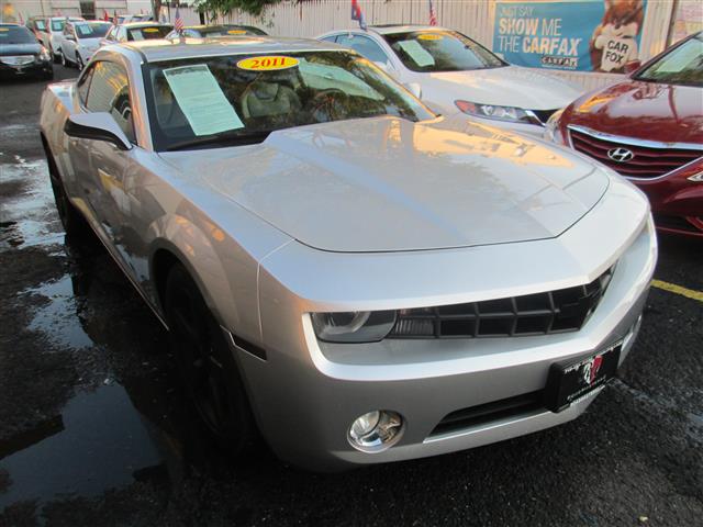 2011 Chevrolet Camaro 2dr Cpe 2LT, available for sale in Middle Village, New York | Road Masters II INC. Middle Village, New York