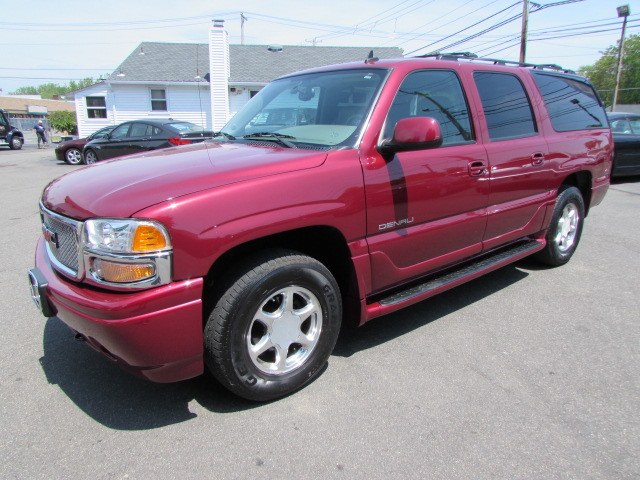 2006 GMC Yukon XL Denali 4dr 1500 AWD, available for sale in Milford, Connecticut | Chip's Auto Sales Inc. Milford, Connecticut