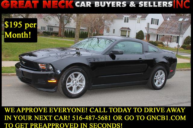2012 Ford Mustang 2dr Cpe V6, available for sale in Great Neck, New York | Great Neck Car Buyers & Sellers. Great Neck, New York