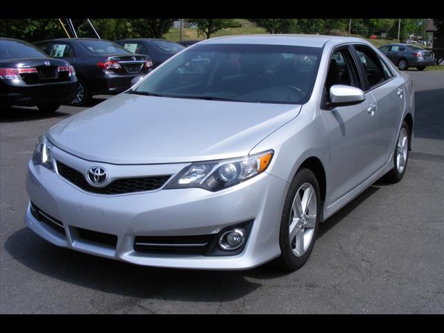 2014 Toyota Camry SE, available for sale in Canton, Connecticut | Canton Auto Exchange. Canton, Connecticut