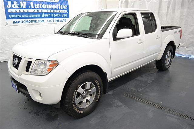 2010 Nissan Frontier 4wd Crew Cab PRO-4X, available for sale in Naugatuck, Connecticut | J&M Automotive Sls&Svc LLC. Naugatuck, Connecticut