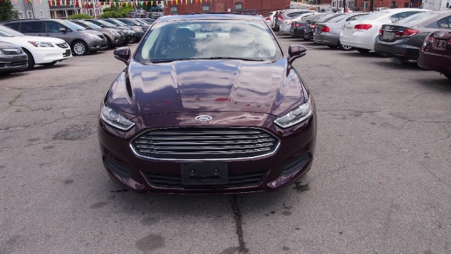 2013 Ford Fusion 4dr Sdn SE FWD, available for sale in Worcester, Massachusetts | Hilario's Auto Sales Inc.. Worcester, Massachusetts