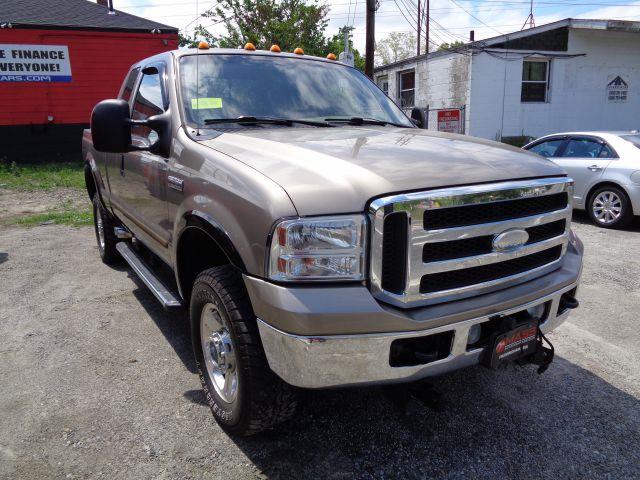 2005 Ford F-350 Super Duty Lariat 4dr SuperCab 4WD SB, available for sale in Framingham, Massachusetts | Mass Auto Exchange. Framingham, Massachusetts