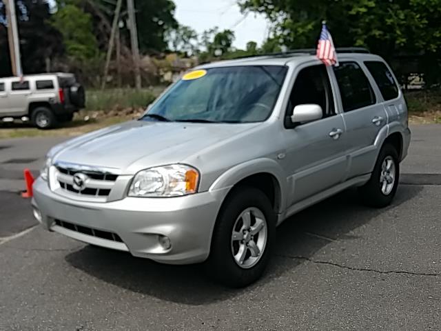 2006 Mazda Tribute 3.0L Auto s 4WD, available for sale in Springfield, Massachusetts | The Car Company. Springfield, Massachusetts