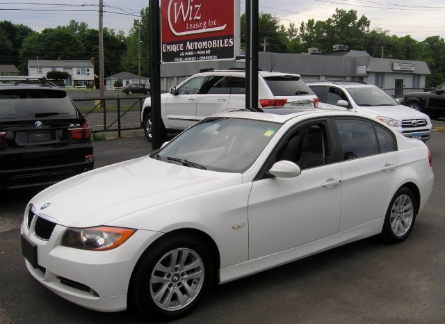 2007 BMW 3 Series 4dr Sdn 328i RWD, available for sale in Stratford, Connecticut | Wiz Leasing Inc. Stratford, Connecticut